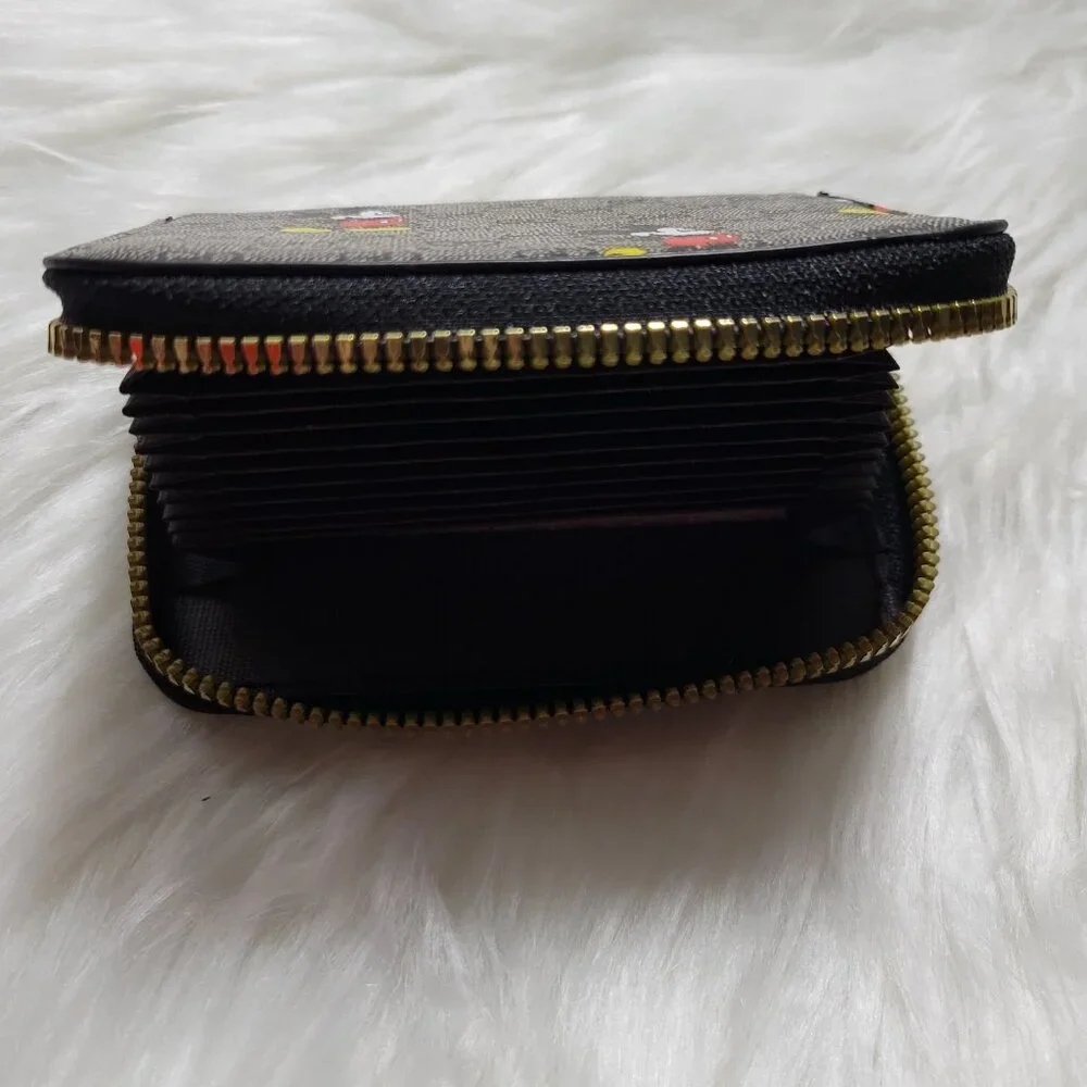 Disney Mickey Mouse Zip Around Card Holder